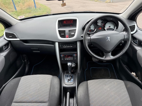 Used Peugeot 207 2009 for sale - 76043408: Photo 9