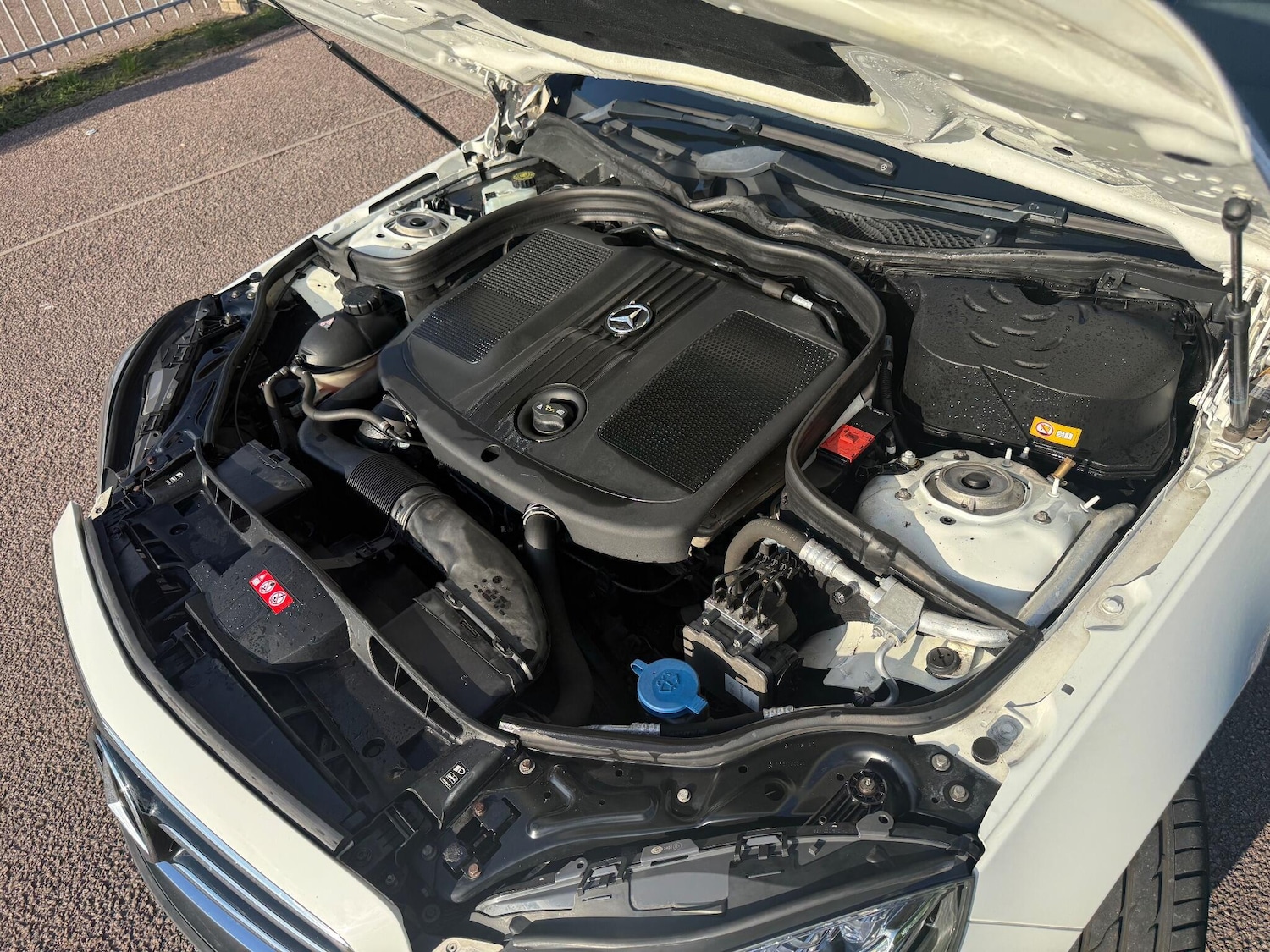 Used Mercedes-Benz E-Class 2016 for sale - 76121527: Photo 16