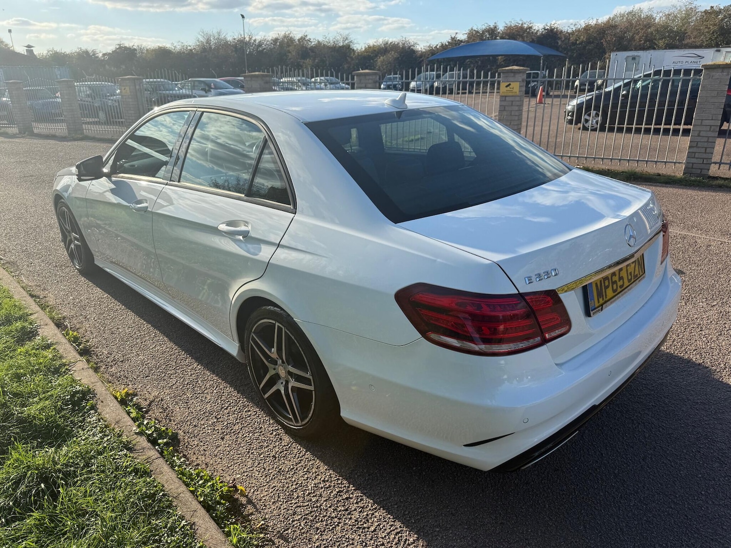 Used Mercedes-Benz E-Class 2016 for sale - 76121527: Photo 4