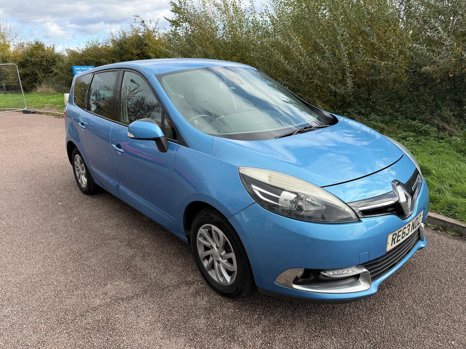 Used Renault Grand Scenic 2013 for sale - 76378036: Photo 1
