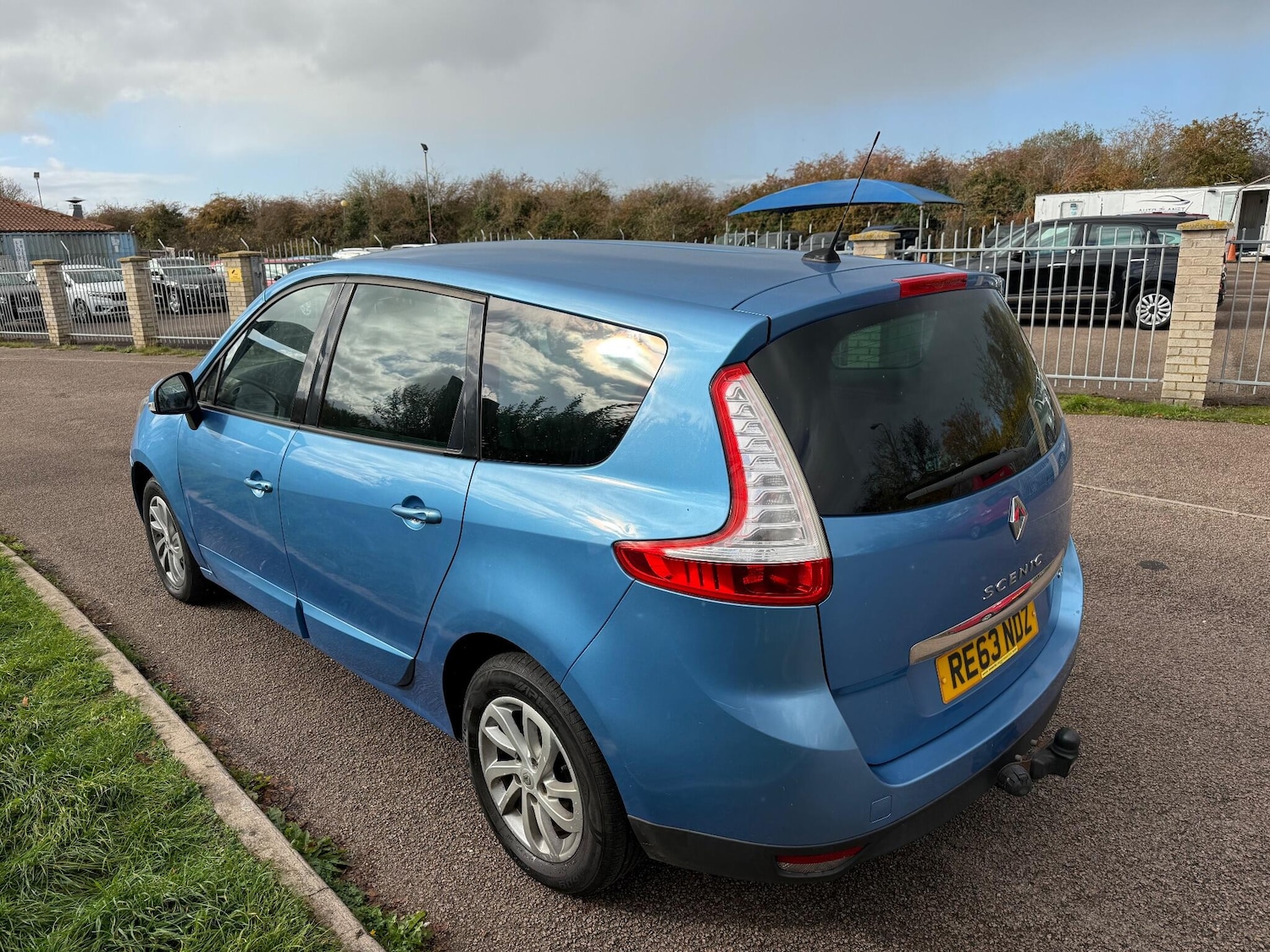 Used Renault Grand Scenic 2013 for sale - 76378036: Photo 4