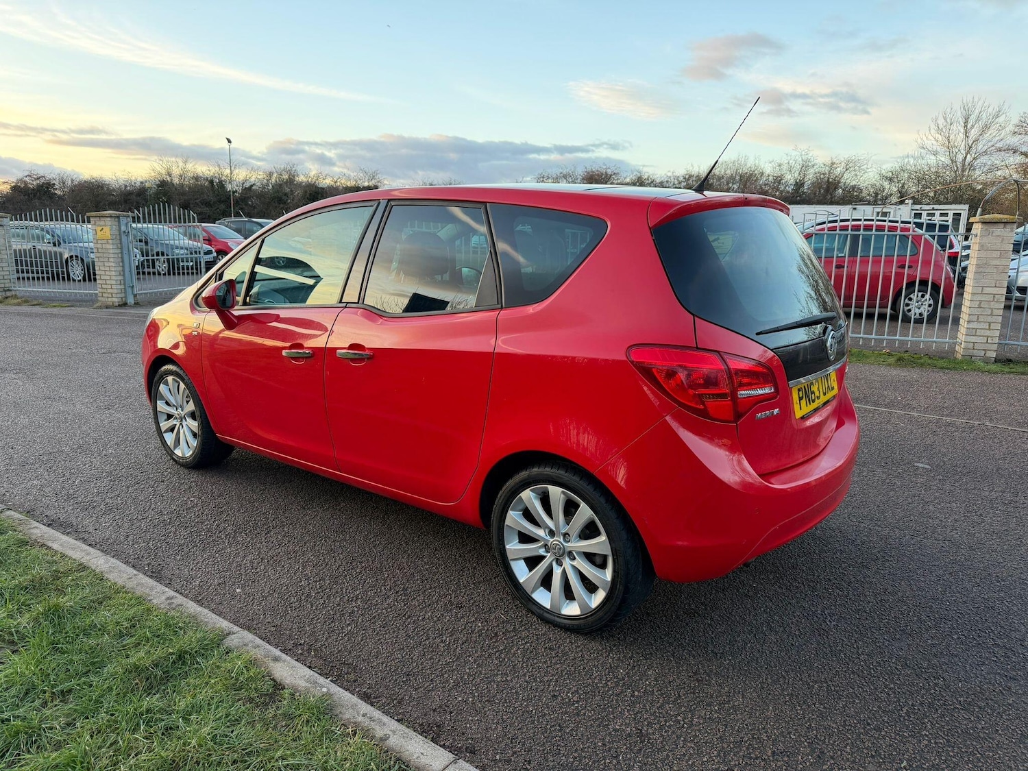 Used Vauxhall Meriva 2013 for sale - 77131083: Photo 4