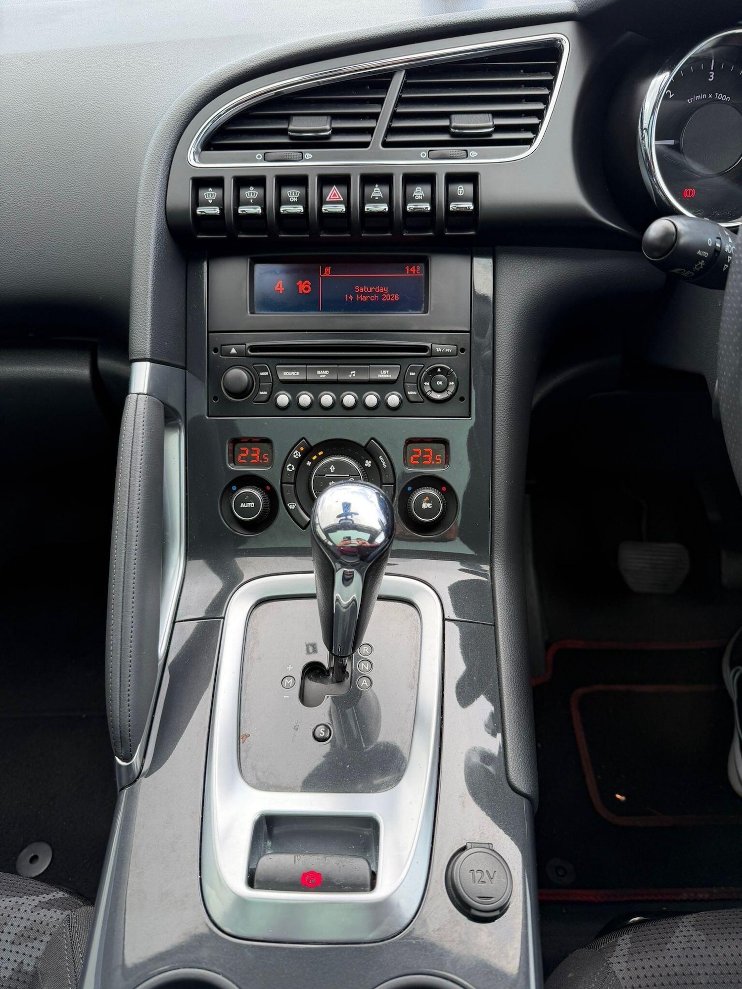 Used Peugeot 3008 2010 for sale - 77892582: Photo 12