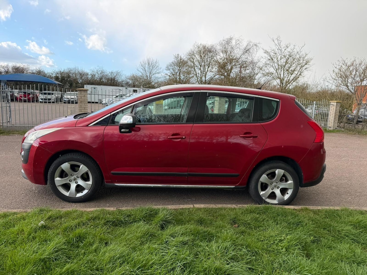 Used Peugeot 3008 2010 for sale - 77892582: Photo 5