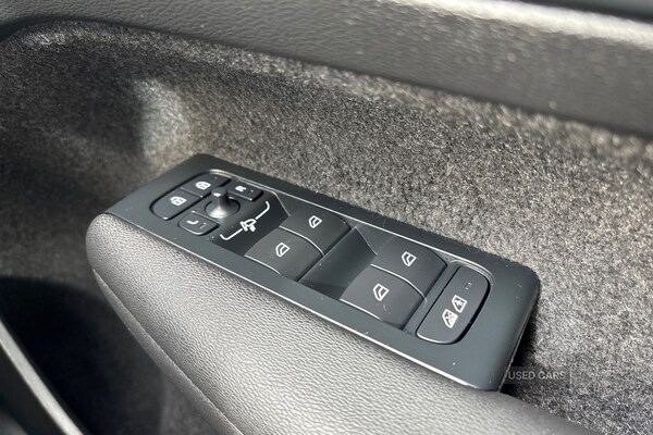 Used Volvo XC40 2025 for sale - 75929076: Photo 18