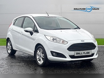 2014 - 1.25 82 Zetec 5dr