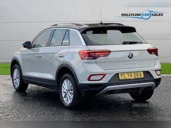 Used Volkswagen T-Roc 2025 for sale - 76315327: Photo