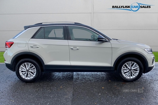 Used Volkswagen T-Roc 2025 for sale - 76315327: Photo 3