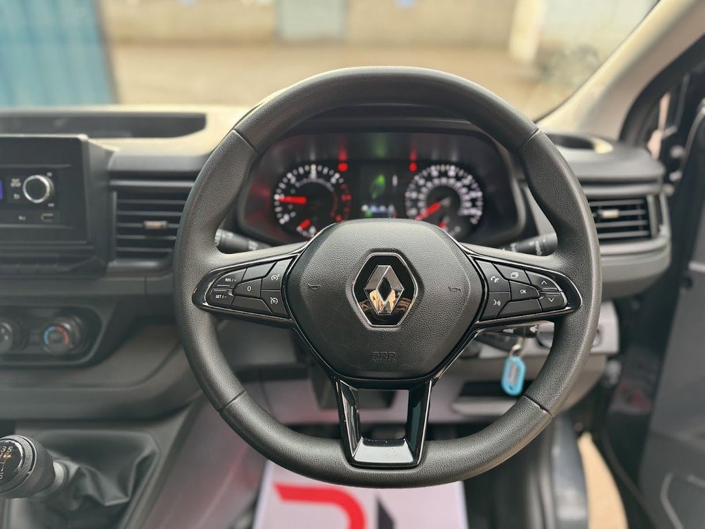 Used Renault Trafic 2022 for sale - 76820631: Photo 12