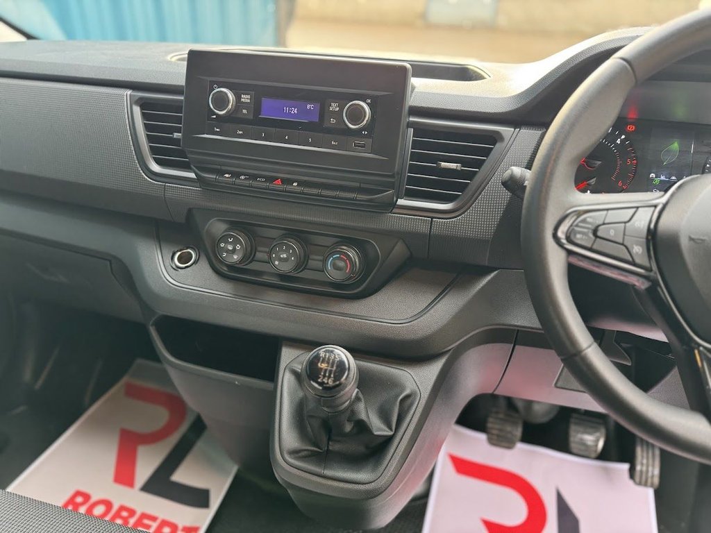 Used Renault Trafic 2022 for sale - 76820631: Photo 13