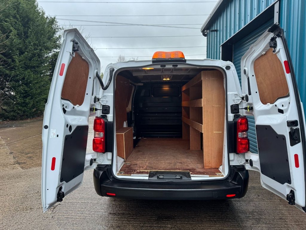 Used Vauxhall Vivaro 2022 for sale - 77301976: Photo 12