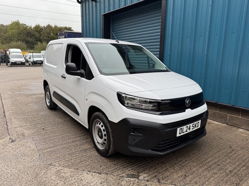 Used Vauxhall Combo 2024 for sale - 76266582: Photo 1