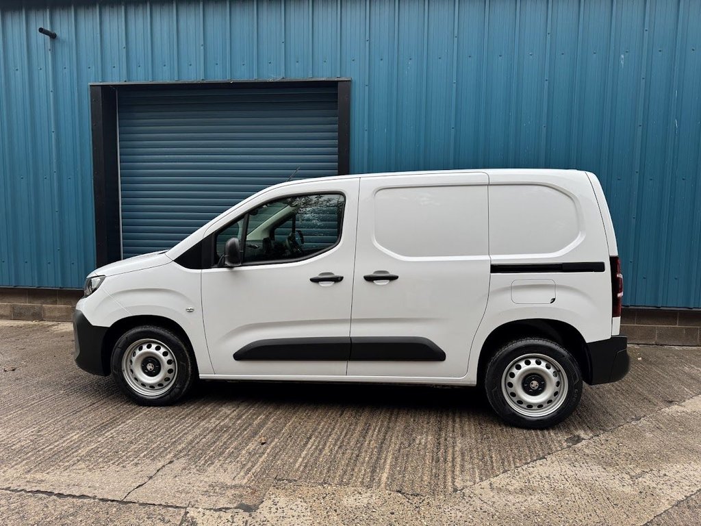 Used Vauxhall Combo 2024 for sale - 76266582: Photo 3