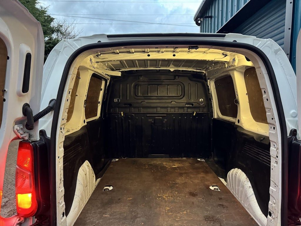 Used Peugeot Partner 2019 for sale - 76883288: Photo 12