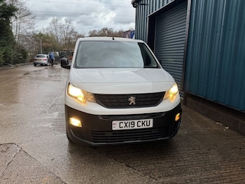 Used Peugeot Partner 2019 for sale - 76883288: Photo