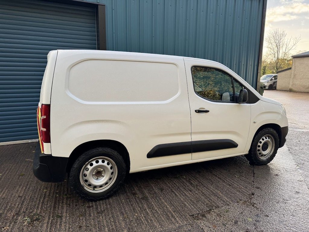 Used Vauxhall Combo 2019 for sale - 76406433: Photo 3