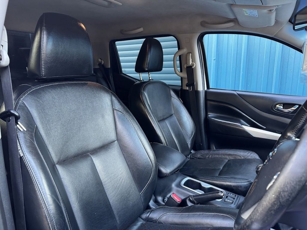Used Nissan Navara 2018 for sale - 77919858: Photo 14