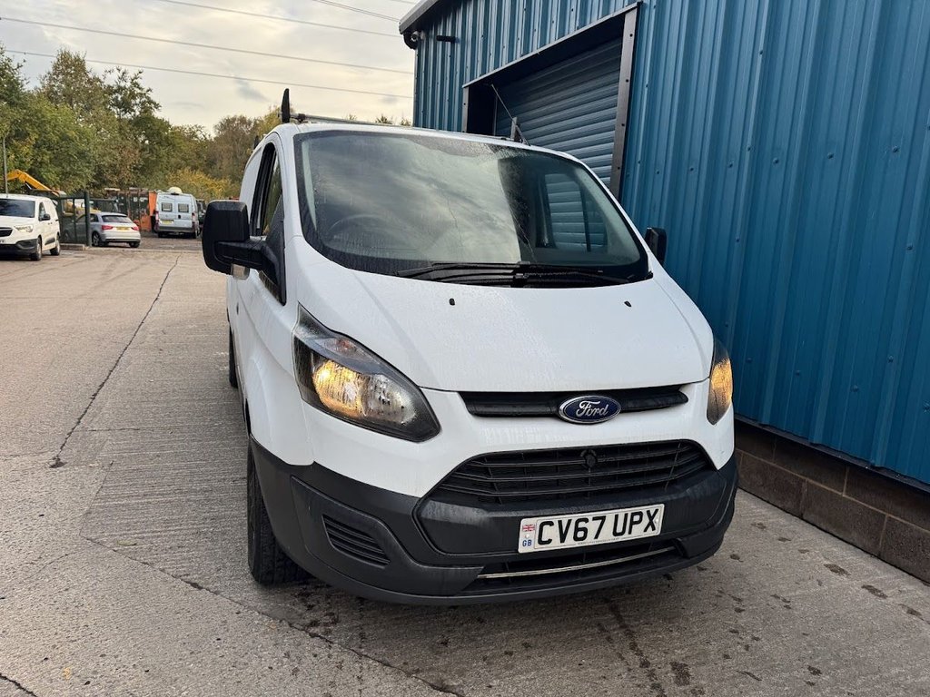 Used Ford Transit Custom 2017 for sale - 76356223: Photo 2