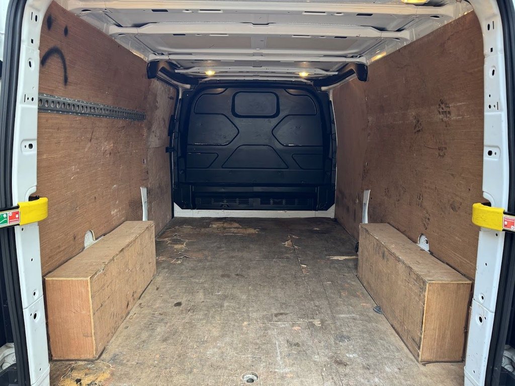 Used Ford Transit Custom 2017 for sale - 76356223: Photo 8