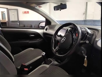 Used Toyota AYGO 2019 for sale - 79073337: Photo