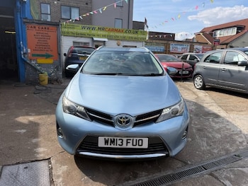 Used Toyota Auris 2013 for sale - 79331046: Photo