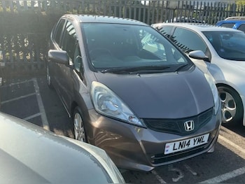 Used Honda Jazz 2014 for sale - 79494809: Photo