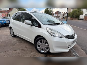 Used Honda Jazz 2013 for sale - 79684398: Photo