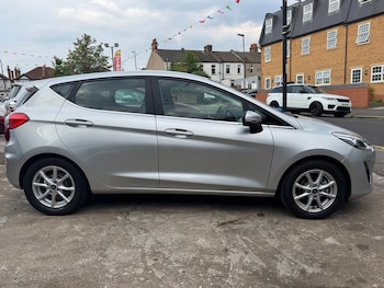 Used Ford Fiesta 2018 for sale - 78932121: Photo