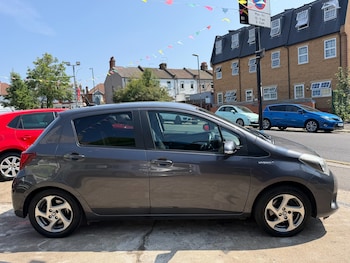 Used Toyota Yaris 2016 for sale - 79246032: Photo