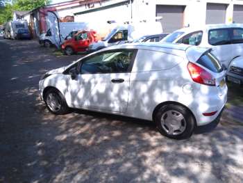 Used Ford Fiesta 2013 for sale - 74512402: Photo