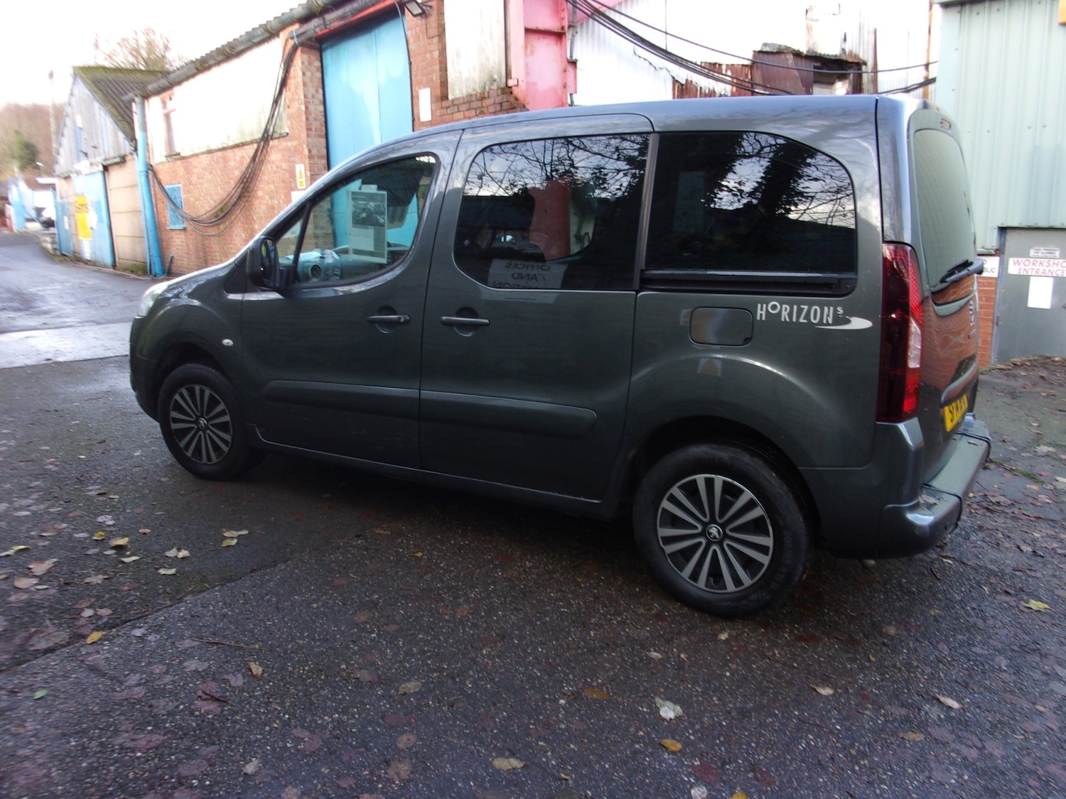 Used Peugeot Partner Tepee 2014 for sale - 76969450: Photo 4