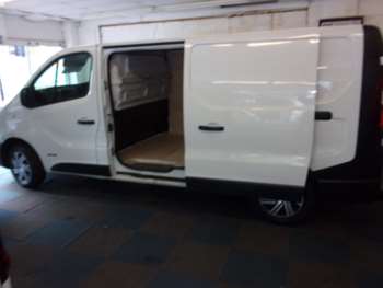 Used Renault Trafic 2015 for sale - 73686190: Photo