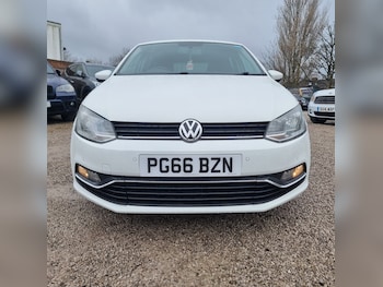 Used Volkswagen Polo 2016 for sale - 78791845: Photo