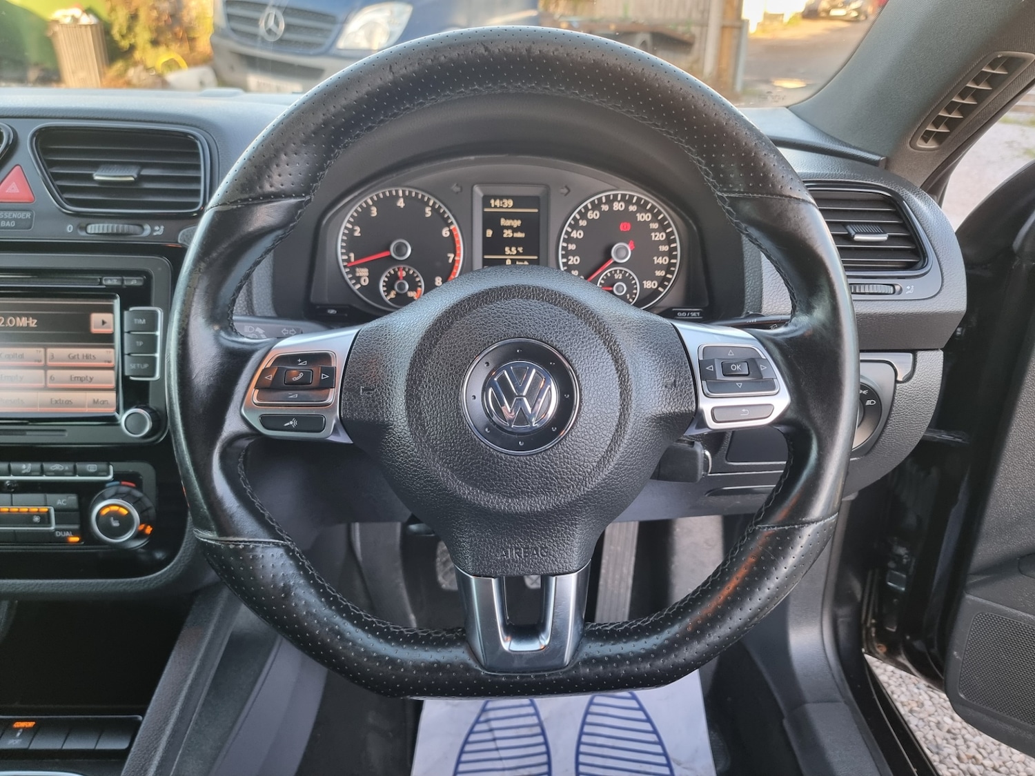 Used Volkswagen Scirocco 2010 for sale - 76699144: Photo 17