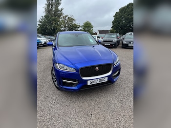 Used Jaguar F-Pace 2017 for sale - 78828372: Photo