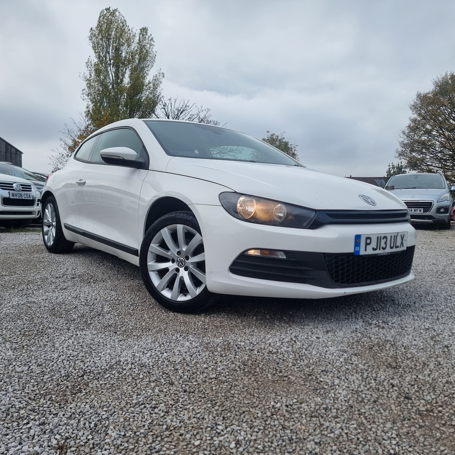 Used Volkswagen Scirocco 2013 for sale - 76567809: Photo 2