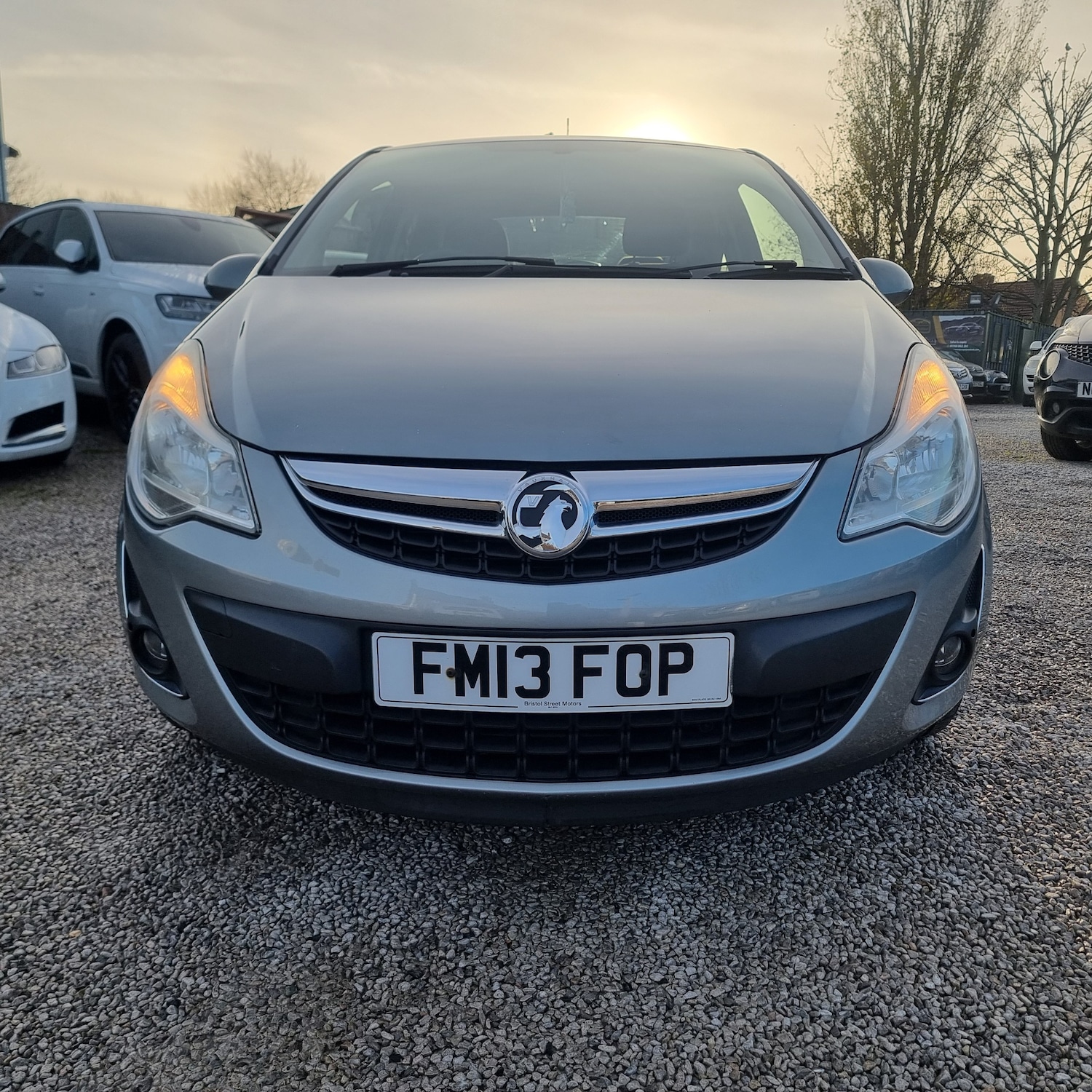 Used Vauxhall Corsa 2013 for sale - 76567856: Photo 4