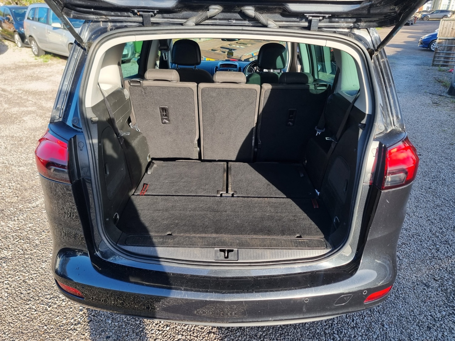 Used Vauxhall Zafira 2015 for sale - 76567835: Photo 25