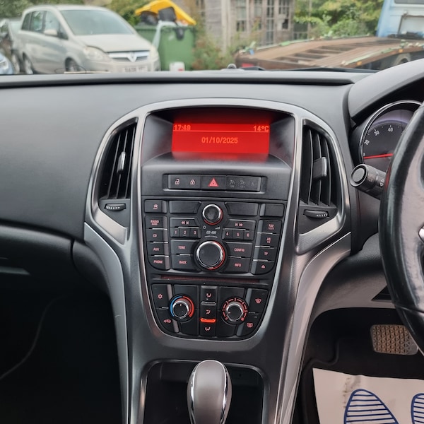 Used Vauxhall Astra 2012 for sale - 76156831: Photo 15