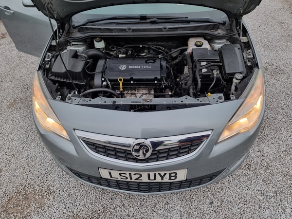 Used Vauxhall Astra 2012 for sale - 76156831: Photo 23