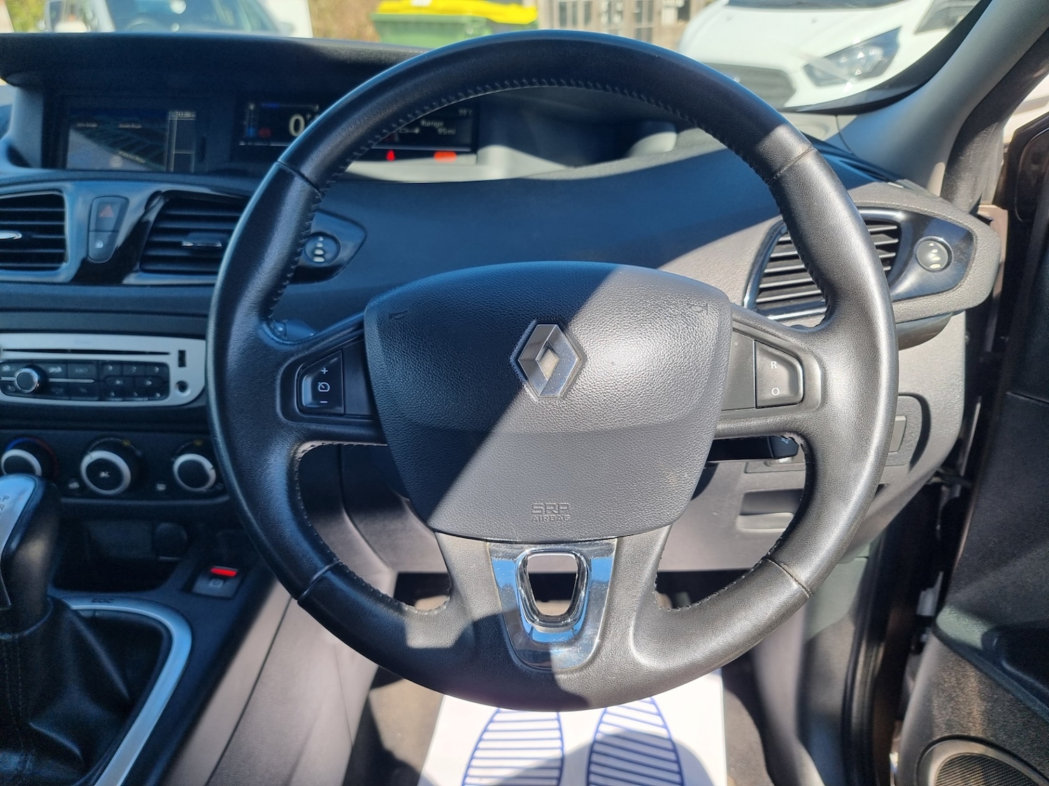 Used Renault Grand Scenic 2013 for sale - 78169173: Photo 16