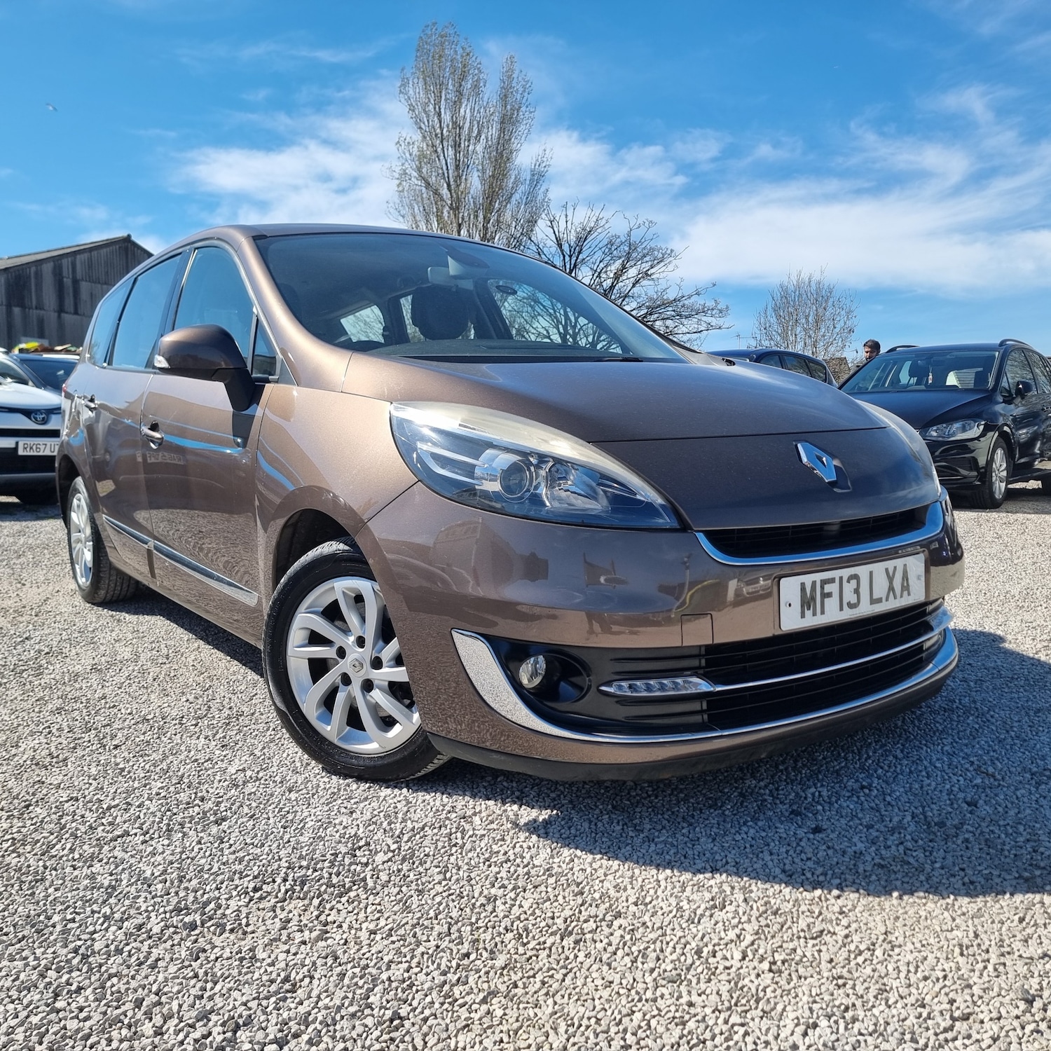 Used Renault Grand Scenic 2013 for sale - 78169173: Photo 2