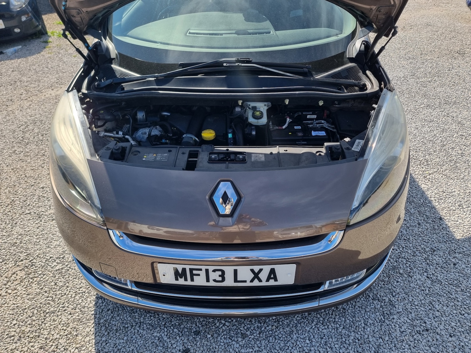 Used Renault Grand Scenic 2013 for sale - 78169173: Photo 30