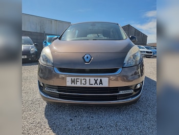 Used Renault Grand Scenic 2013 for sale - 78169173: Photo