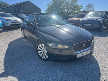 Used Jaguar XE 2017 for sale - 78457108: Photo