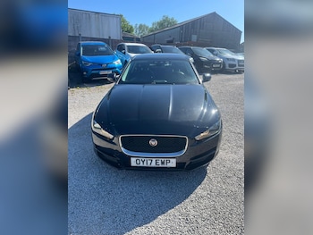 Used Jaguar XE 2017 for sale - 78457108: Photo