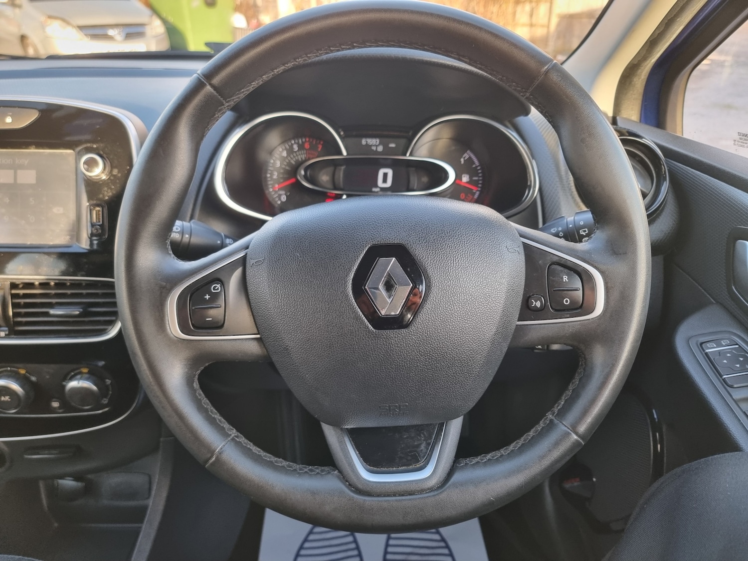 Used Renault Clio 2017 for sale - 77113533: Photo 15