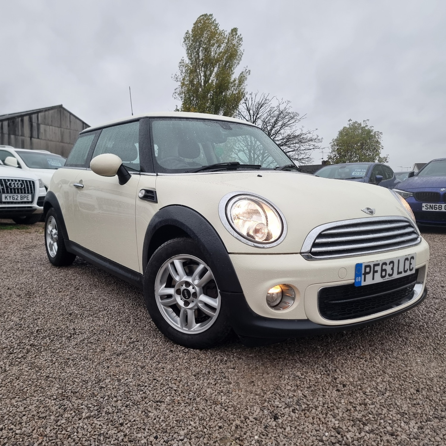 Used MINI Hatch 2013 for sale - 76479940: Photo 2