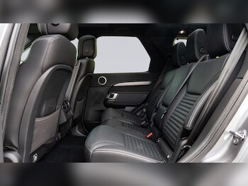 Used Land Rover Discovery 2023 for sale - 79200448: Photo