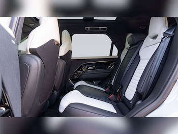 Used Land Rover Range Rover Sport 2026 for sale - 79302544: Photo